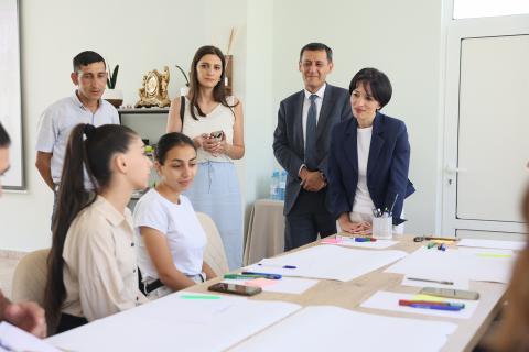 Ժաննա Անդրեասյանը ծանոթացել է Արարատի երիտասարդական կենտրոնի պայմաններին