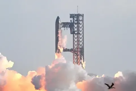 SpaceX Starship տիեզերանավը հաջողությամբ իրականացրել է իր 10-րդ փորձնական թռիչքը
