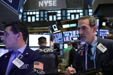 US stocks up - 26-08-25