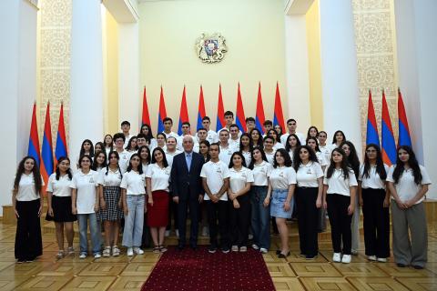 President Khachaturyan meets participants of 4th NA Summer School programme