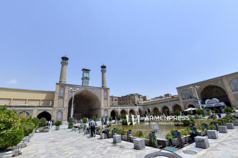 یک روز در تهران