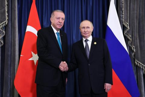 Путин и Эрдоган на полях заседания ШОС обсудили вопросы двустороннего сотрудничества и региональные вопросы
