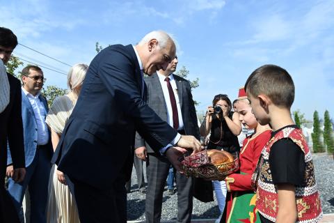 حضور رئیس‌جمهور جمهوری ارمنستان در مراسم افتتاح مدرسه تازه‌ساخت ساسونیک