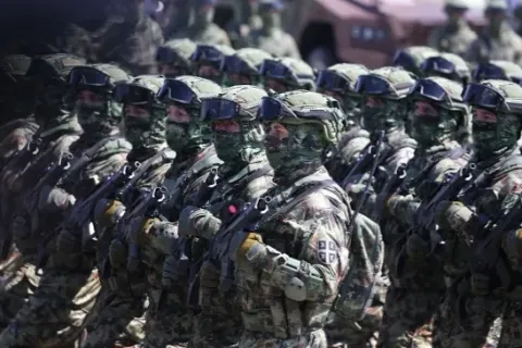 Британия оценивает готовность своих войск к возможному развертыванию в Украине