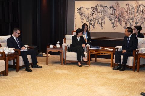 亚美尼亚教育、科学、文化与体育与中国文化和旅游部部长签署了合作计划