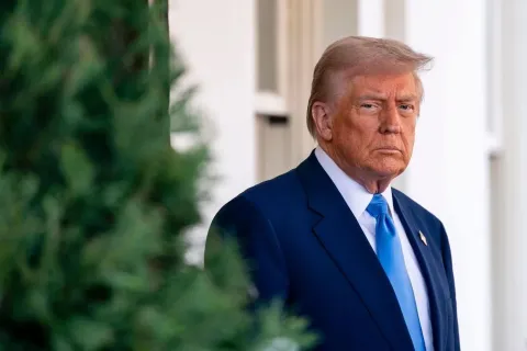 Трамп заявил, что не претендует на Нобелевскую премию мира