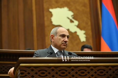 Primer ministro reveló el motivo de la disminución del gasto en defensa en 2026