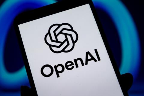 OpenAI заключила контракт с Oracle на 300 миллиардов долларов