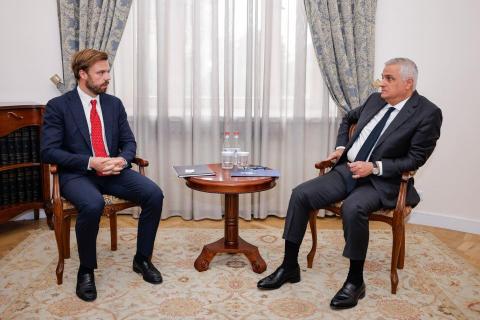 美国拟为落实华盛顿会谈达成的共识，向亚美尼亚提供首笔价值1.45亿美元的援助