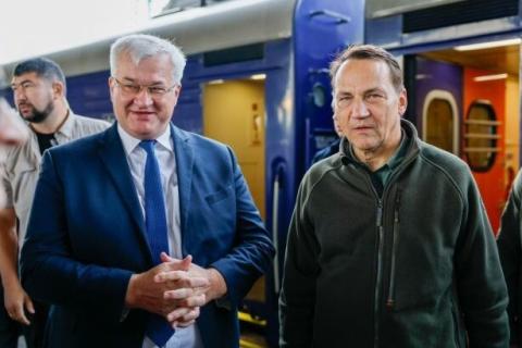 В Киев прибыли министр иностранных дел Польши Радослав Сикорский и принц Гарри