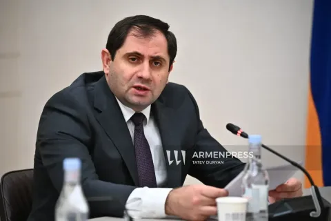 亚美尼亚国防部长率领的代表团已抵达中国