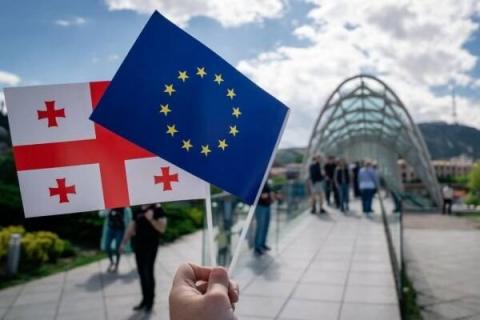 Еврокомиссия может ввести санкции против Грузии и отменить безвизовый режим