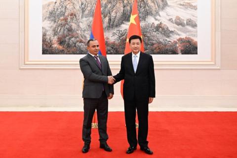 亚美尼亚调查委员会主席会见了中国公安部部长