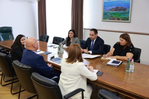 ՀՀ ՏԿԵ նախարար Դավիթ Խուդաթյանն ընդունել է Գլենդելի քաղաքապետ Արա Նաջարյանին