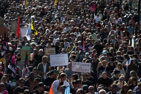 Massive anti-austerity strikes and protests held in France