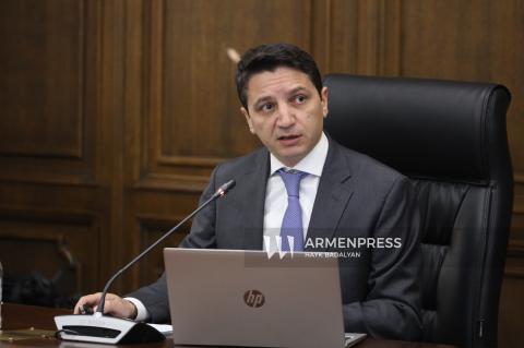 Finance Minister reports increase in state debt