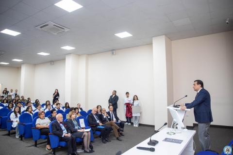 Բժշկական համալսարանում մեկնարկել է «Ձգտելով կատարելության» խորագիրը կրող միջազգային բժշկական համագումարը