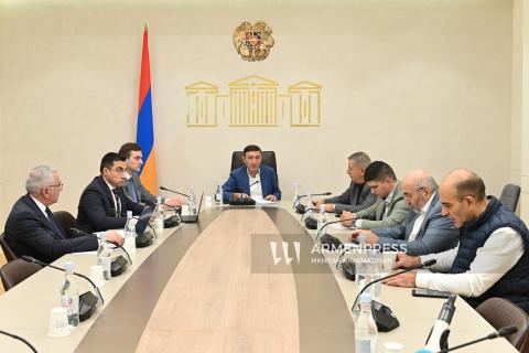 Խորհրդարանական լսումներ կանցկացվեն. ԱԺ-ում ցանկանում են լսել բիզնեսի ներկայացուցիչների դիտողությունները և առաջարկները