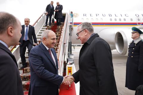 სომხეთის რესპუბლიკის პრემიერ-მინისტრი მოსკოვში ჩავიდა