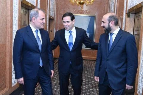 Ermenistan Dışişleri Bakanı, ABD Dışişleri Bakanı Marco Rubio’nun düzenlediği Transatlantik yemeğine katıldı