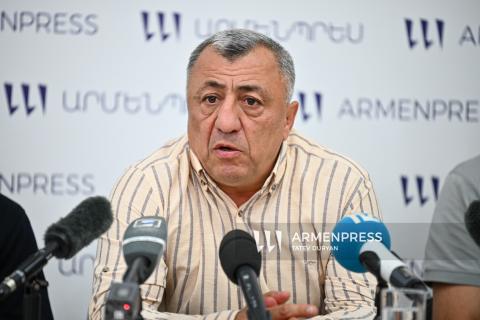 Արթուր Ալեքսանյանին քննադատել չի կարելի. Արմեն Բաբալարյան