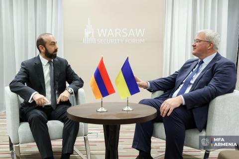 ვარშავაში გაიმართა სომხეთისა და უკრაინის საგარეო საქმეთა მინისტრების შეხვედრა