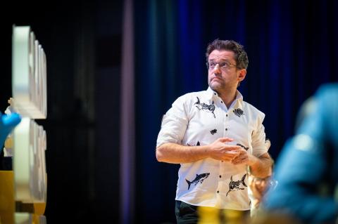 Левон Аронян разделил очко с Каруаной и в быстрых шахматах