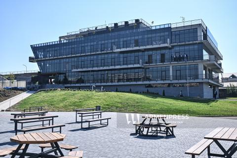 工程城市商业加速器大厦启用仪式隆重举行