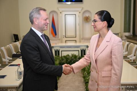 Աննա Վարդապետյանն ընդունել է ՌԴ գլխավոր դատախազի տեղակալի գլխավորած պատվիրակությանը