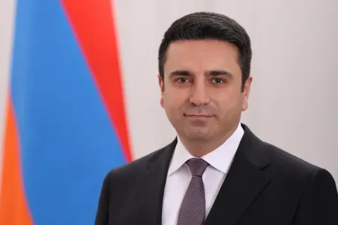 Առանց որակյալ կրթության անհնար է կառուցել բարեկեցիկ և անվտանգ Հայաստան. ԱԺ նախագահի շնորհավորանքն ուսուցիչներին