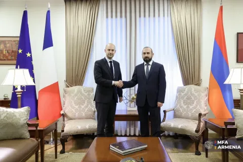 Ararat Mirzoyan, Jean-Noël Barrot’u Fransa’nın Avrupa ve Dışişleri Bakanı olarak yeniden atanması dolayısıyla tebrik etti