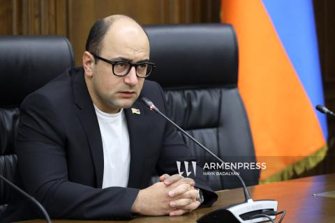 Comisión de la Asamblea Nacional desaprobó el borrador de declaración del bloque “Tengo el honor"