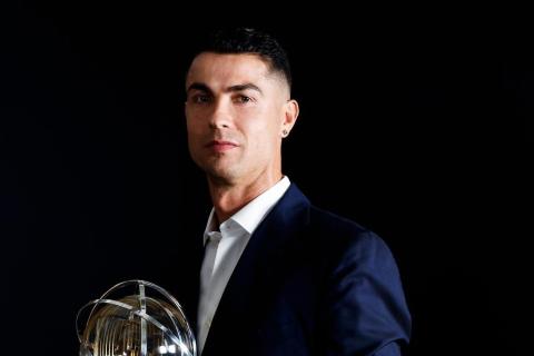 Роналду - первый футболист, ставший миллиардером