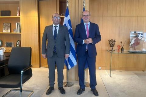 L’ambassadeur d’Arménie et le vice-Premier ministre de Grèce ont discuté des prochaines actions visant à approfondir les relations bilatérales