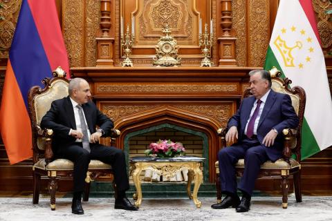 باشينيان يلتقي رحمون-فيديو-