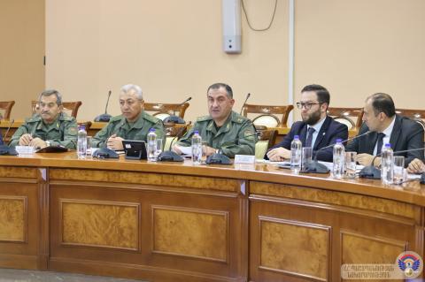 В Министерстве обороны Армении прошла конференция, посвященная идеологическому воспитанию военнослужащих