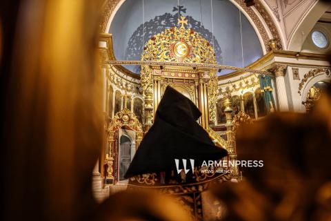 Misa del Día de los Santos Traductores en la Iglesia de la Santa Madre de Dios en Ortagyugh, Estambul