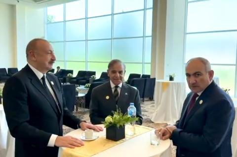 WATCH: PM Pashinyan meets Azerbaijan’s Aliyev and Pakistani PM Shehbaz Sharif in Egypt