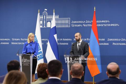 وزير الخارجية ميرزويان يقدّم تفاصيل عن لقاءه بنظيره الأذري-فيديو-