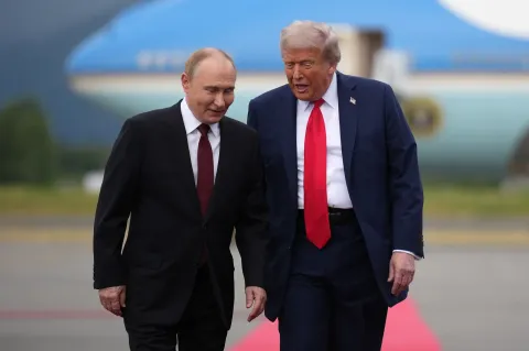 Trump says he will meet with Putin in Budapest