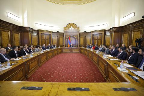 Sous la présidence du Premier ministre, des questions liées au système d’intégrité des personnes occupant des fonctions publiques ont été discutées