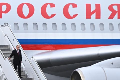 Болгария готова позволить самолету Путина пролететь через ее воздушное пространство по пути в Венгрию