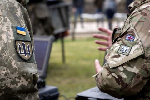 Великобритания готова выделить $135 миллионов на развертывание войск в Украине