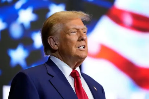 Президент США Дональд Трамп намерен посетить Газу и возглавить "Совет мира"