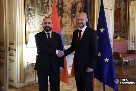 არარატ მირზოიანმა და ჟან-ნოელ ბარომ სომხეთსა და საფრანგეთს შორის თანამშრომლობის დღის წესრიგი განიხილეს