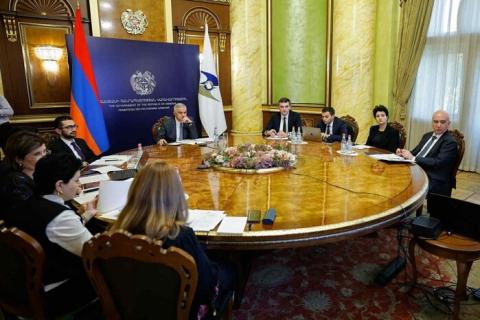 На заседании Совета ЕЭК обсужден вопрос ограничения срока пребывания водителей из Армении, Казахстана и Киргизии в РФ