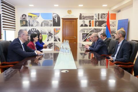 Armenian sports minister meets ESC President as Yerevan hosts general assembly