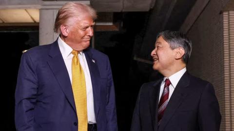 Трамп встретился с императором Японии