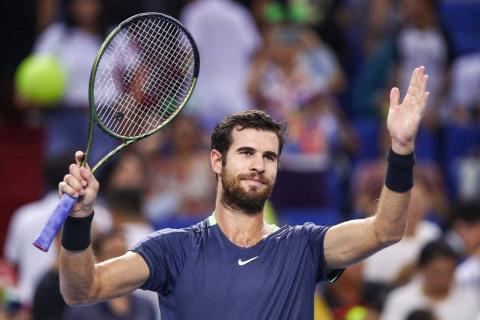 Теннисист Карен Хачанов турнир в Париже начал с победы