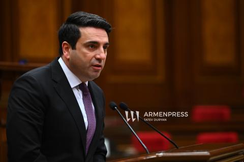 阿塞拜疆境内被扣押亚美尼亚人的问题仍是亟待解决的重大议题